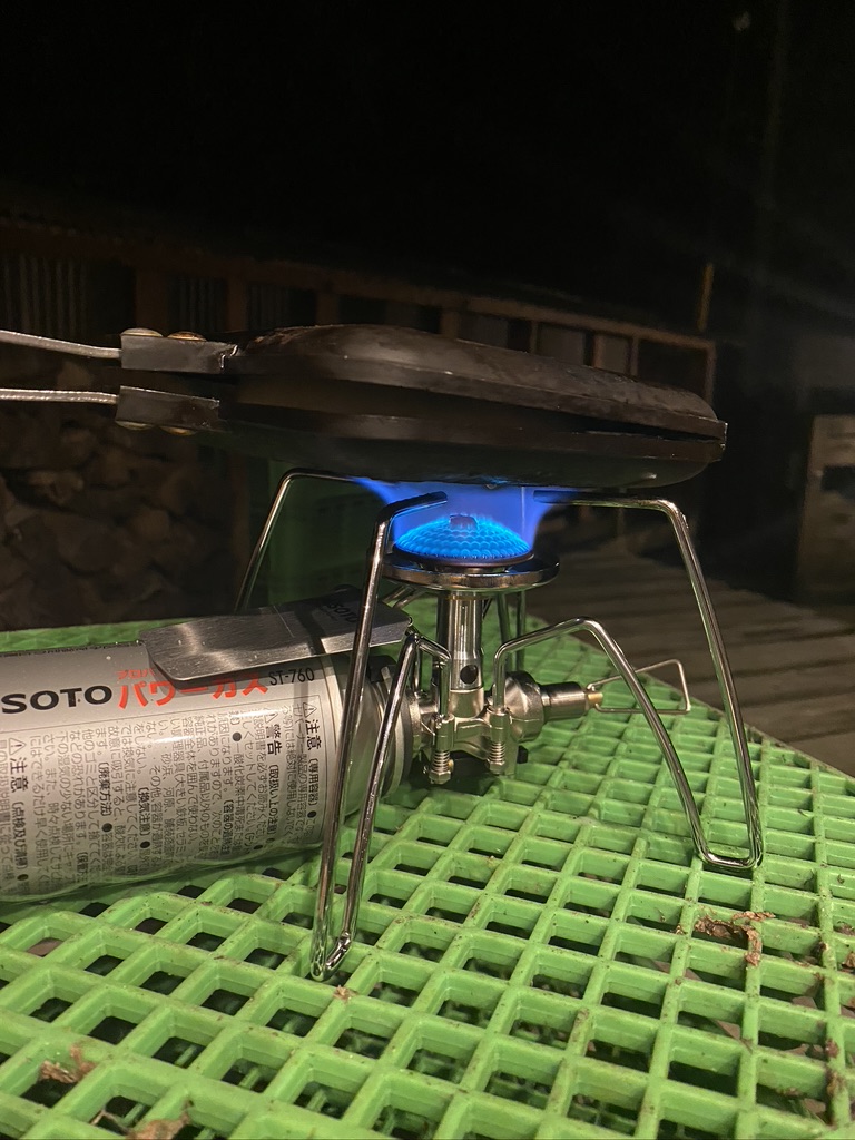 ウッドデッキでの料理