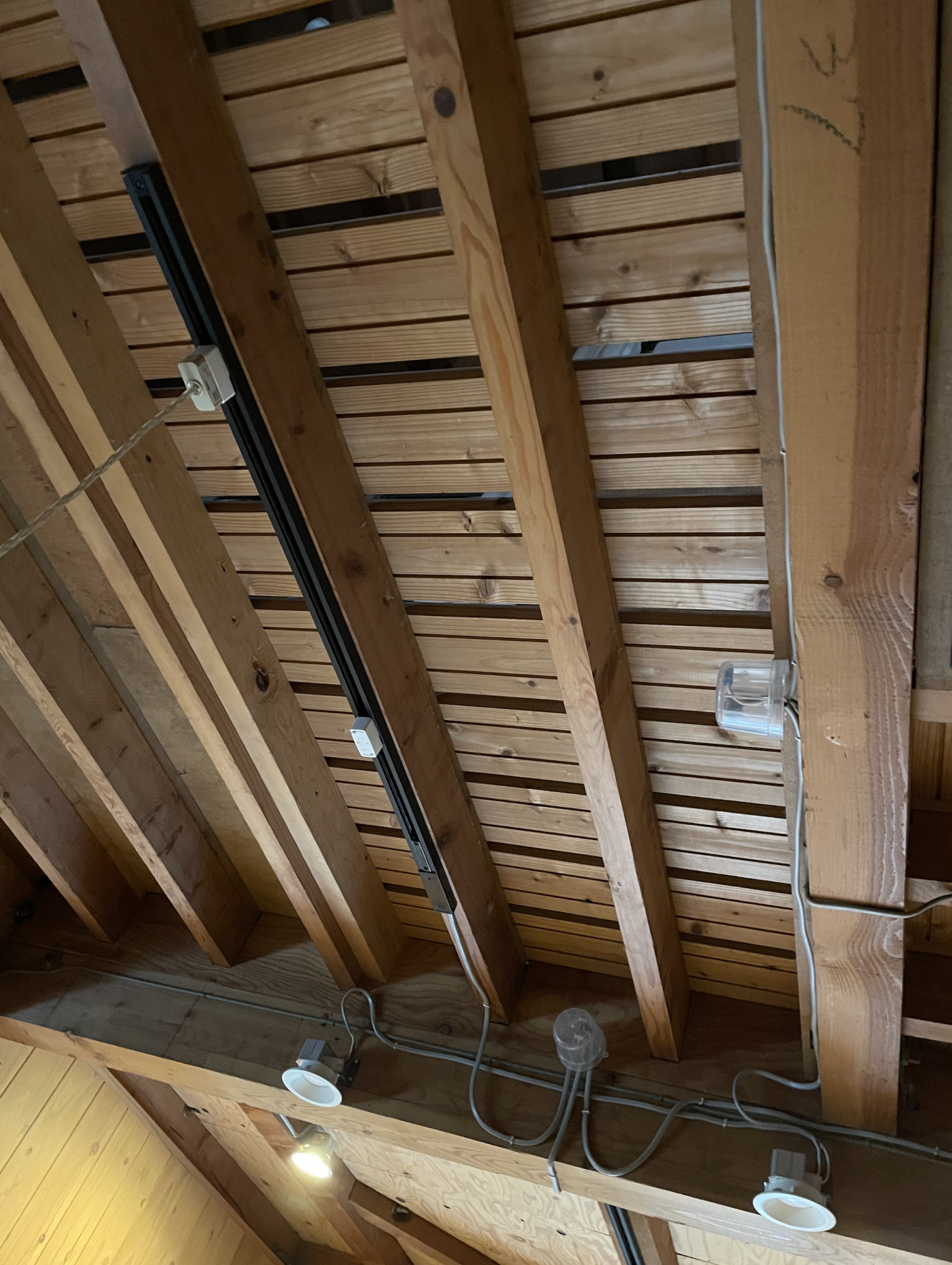 ダクトレール設置後